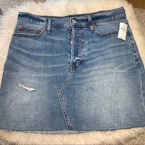 🦋brand new light blue gap denim skirt🦋